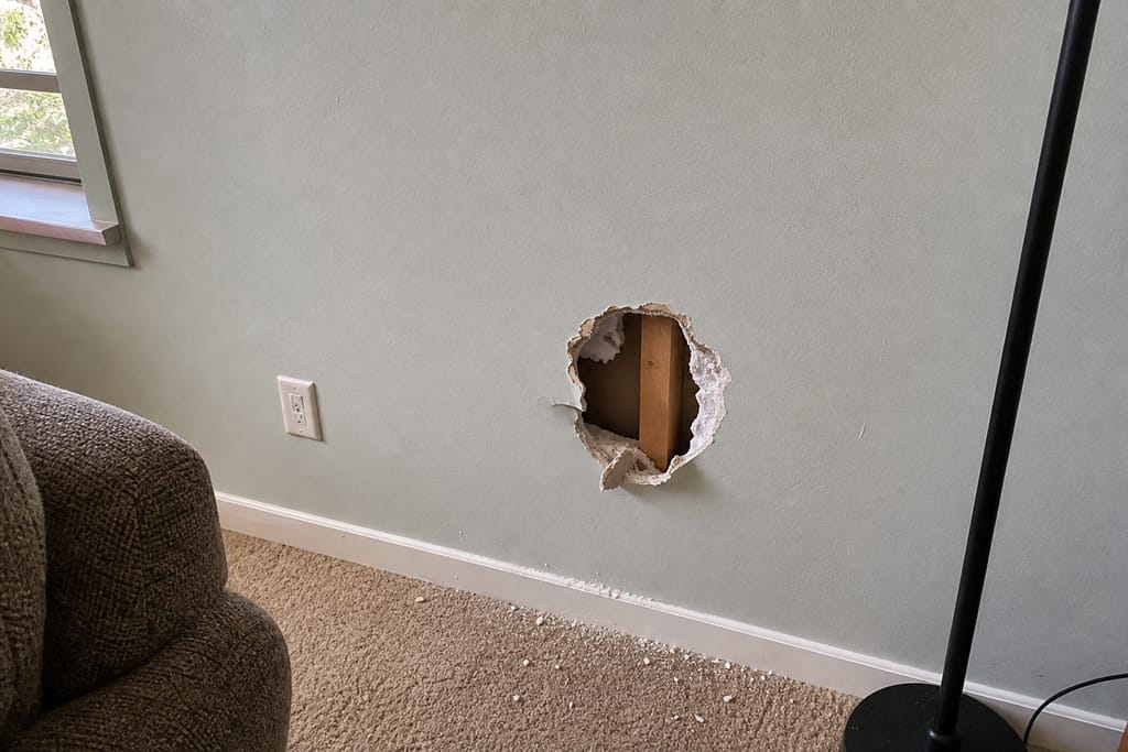 Drywall Repair in Everett, WA photo